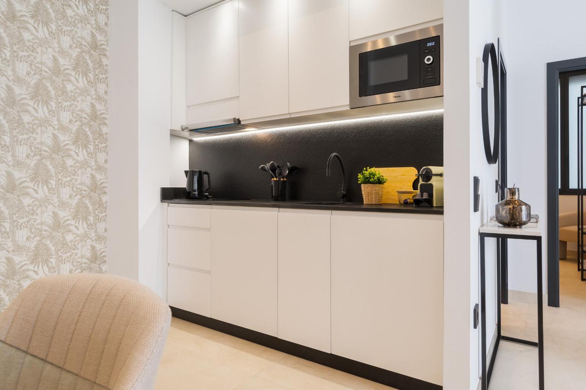 New Design Apartment - Private Patio - Gallos 2 세비야 외부 사진