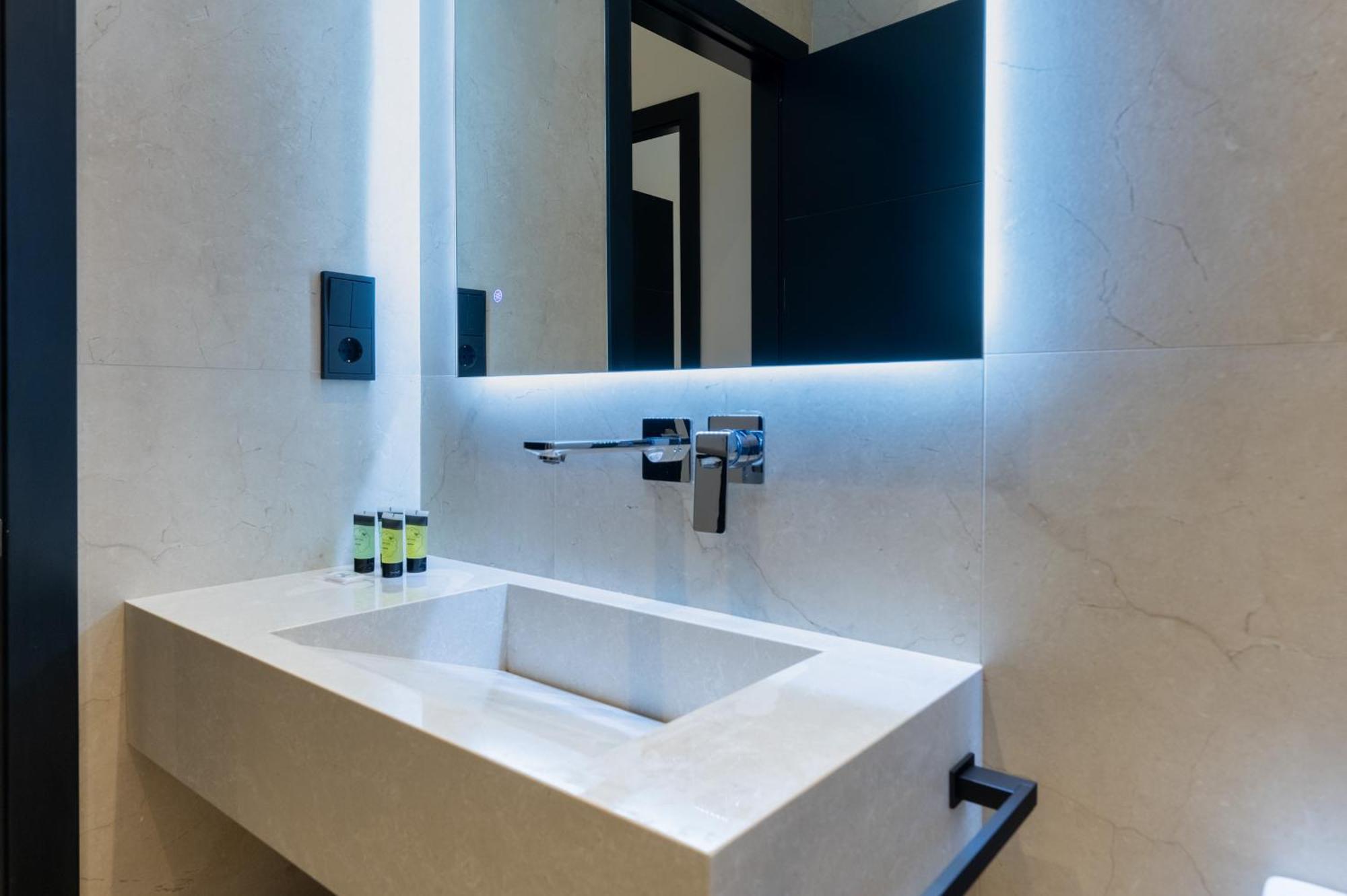 New Design Apartment - Private Patio - Gallos 2 세비야 외부 사진