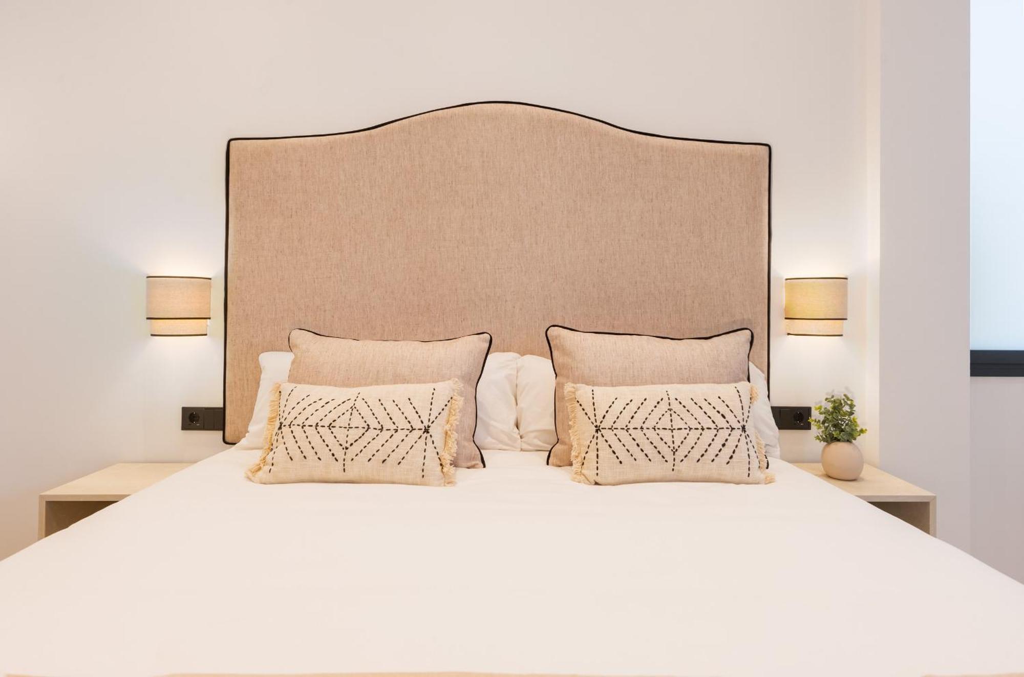 New Design Apartment - Private Patio - Gallos 2 세비야 외부 사진