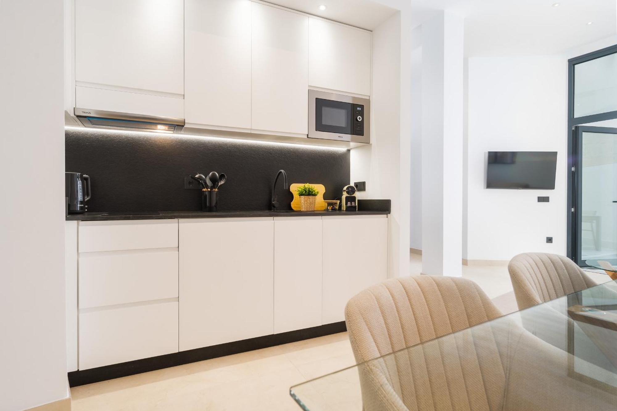 New Design Apartment - Private Patio - Gallos 2 세비야 외부 사진